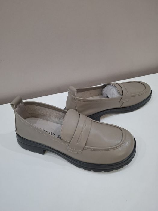 Продам обувь женскую