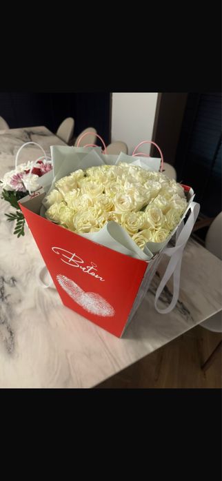 Цветы букеты на 8 марта