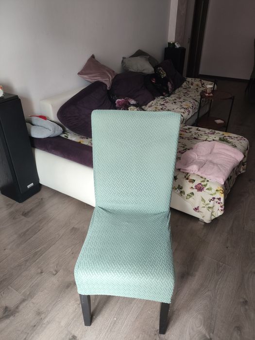 Vând 8 scaune sufragerie