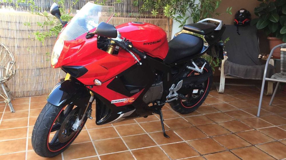 HYOSUNG 125 gtR moto