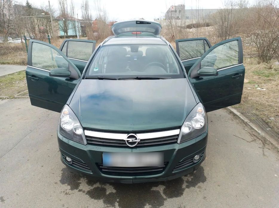 Dezmembrari / Dezmembrez Opel Astra H Break