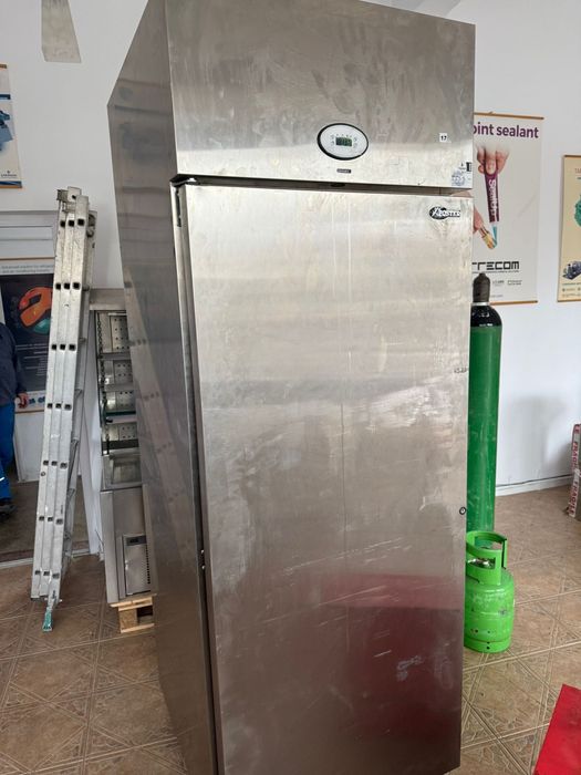 Frigider inox profesional