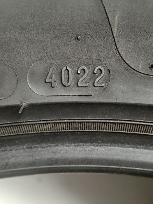 O anvelopă de vară MICHELIN  255 /40 R18