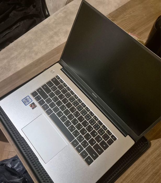 Laptop Huawei Matebook D15