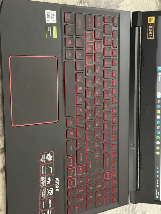 продается игровой ноутбук