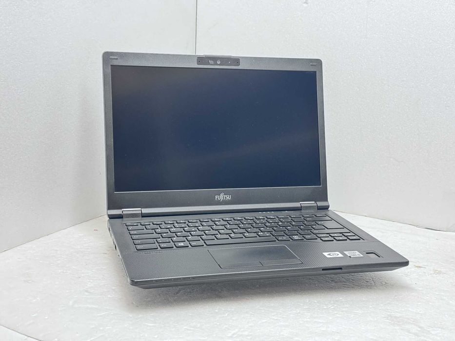 Реновиран лаптоп Fujitsu LIFEBOOK E5410 i3-10110U 16GB 260GB NVMe с гаранция