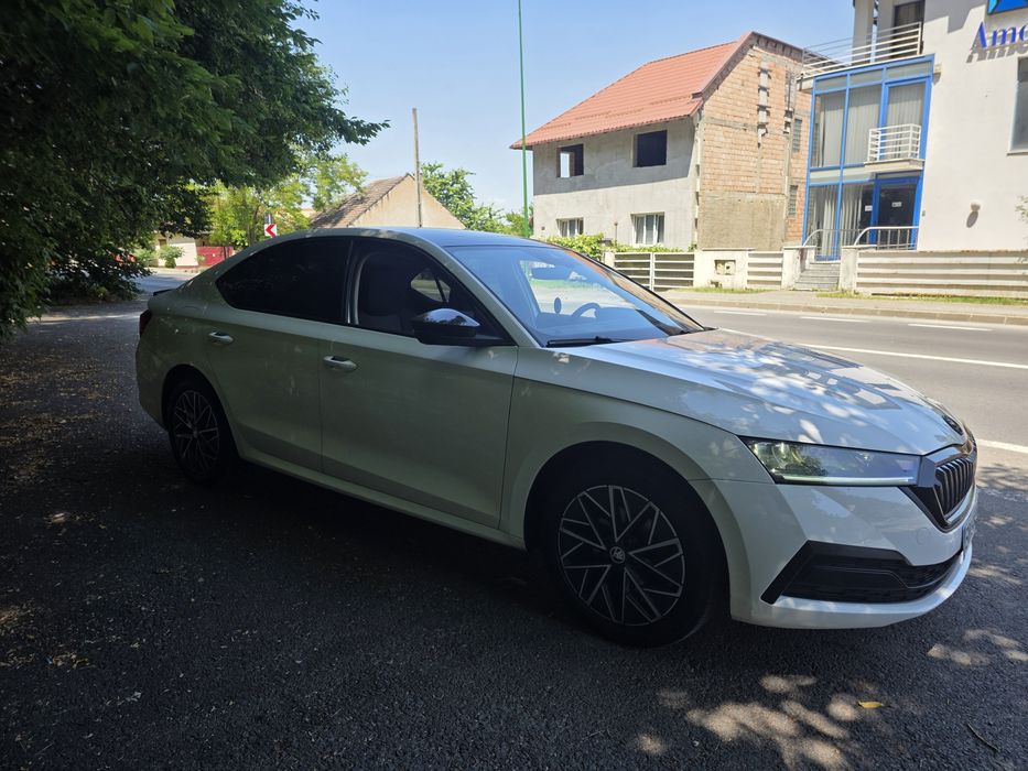 SKODA Octavia 2021 — imagine 3