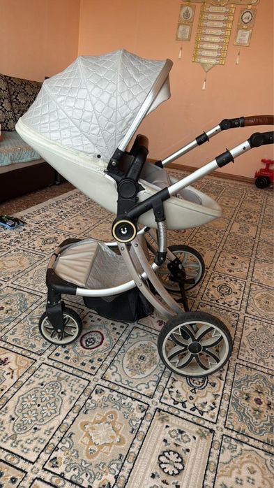 Коляска в хоршем состоянии