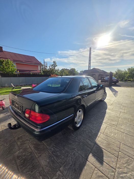 Mercedea w210 3.2 benzina vehicul istoric