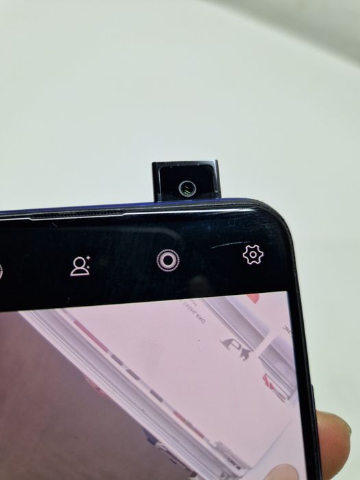 Продам Vivo V15 Pro 6/128gb