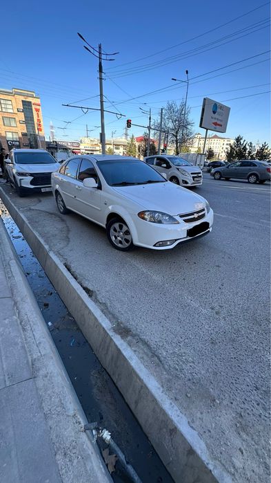 Gentra Elegant Plus A/T