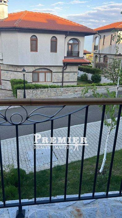 Продава се Двустаен апартамент в Ахелой - 67 кв.м за 1105 €/кв.м - Снимка #3