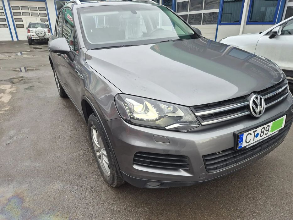 Volkswagen Touareg VW Touareg 3,0 diesel 2011, Tva deductibil.