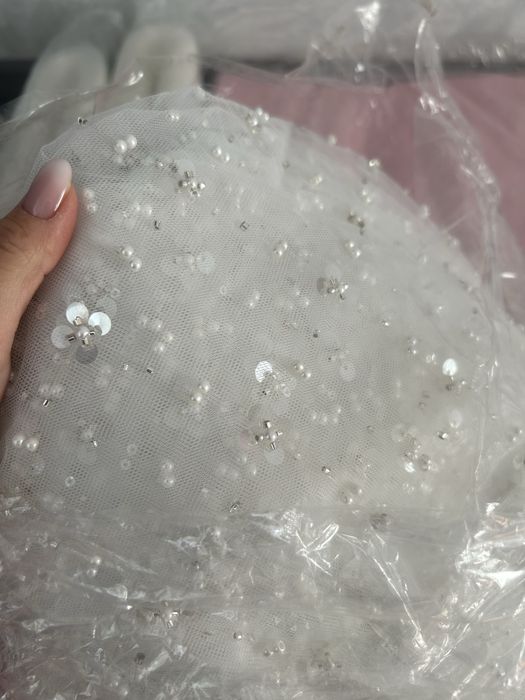 Продам ткани дл платьев