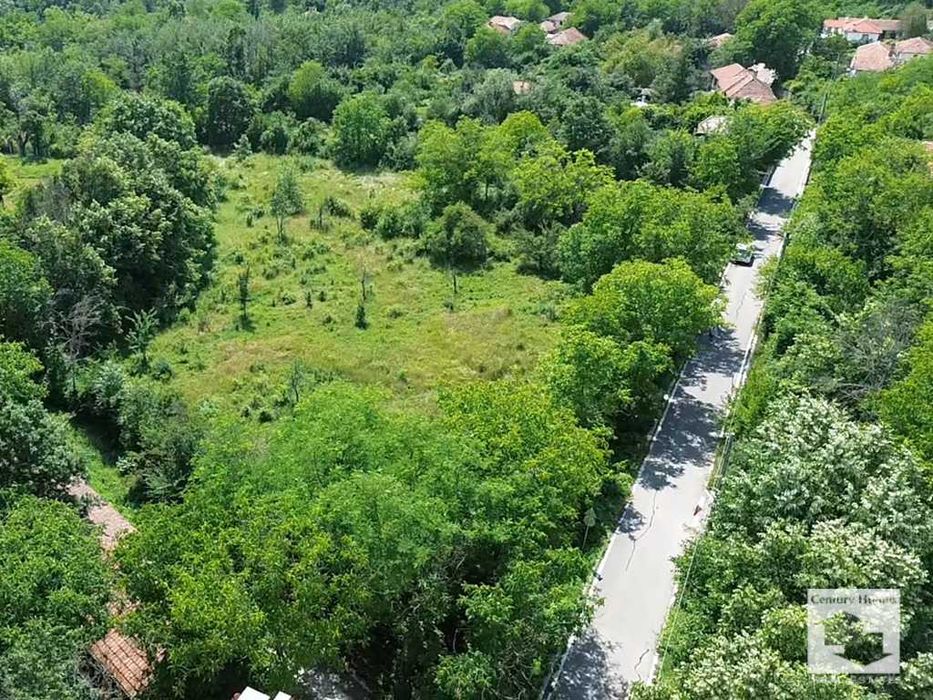 170298 Два съседни, урегулирани парцела за продажба в с. Балванците, на 20 км. от Велико Търново