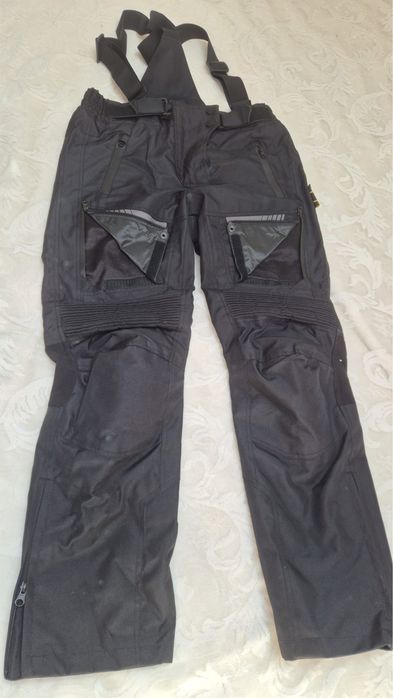 Vând costum moto complet