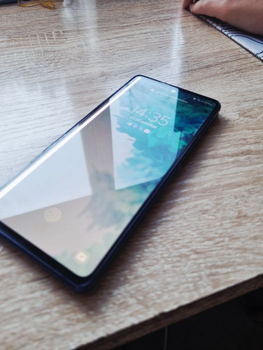 Продам самсунг с20фе