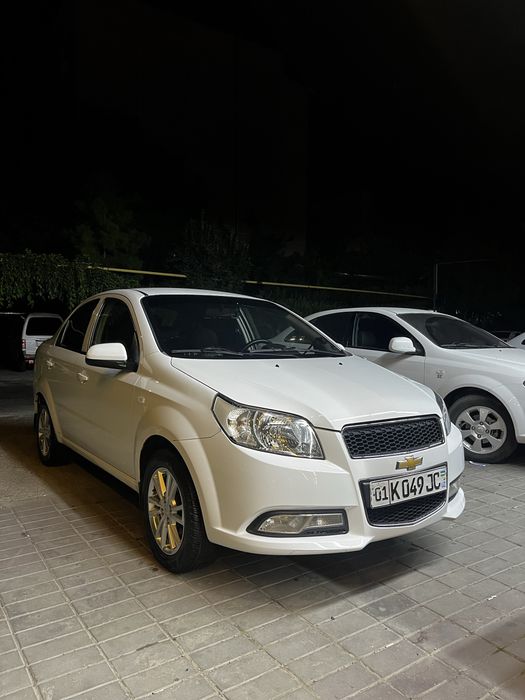 Chevrolet nexia 3 sotiladi
