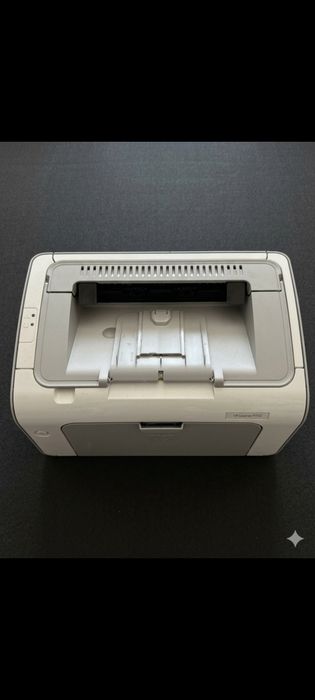 Продам принтер HP 1102