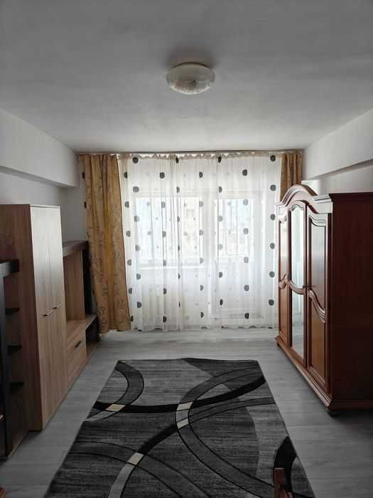 Garsoniera de inchiriat Craiova, semicentral ,300 euro