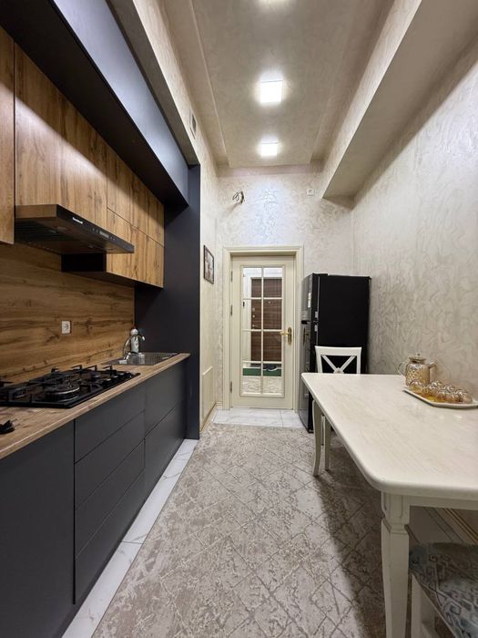 Срочно продаётся 2х ком квартира в ЖК Gardens 69м2