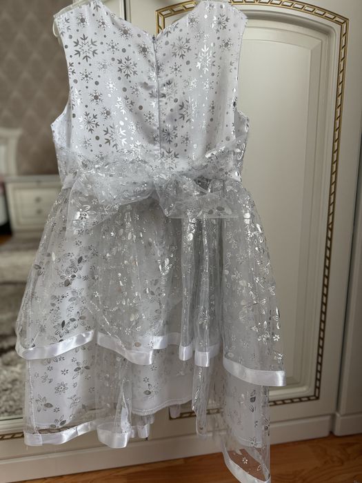 Платье снежинки девочкам