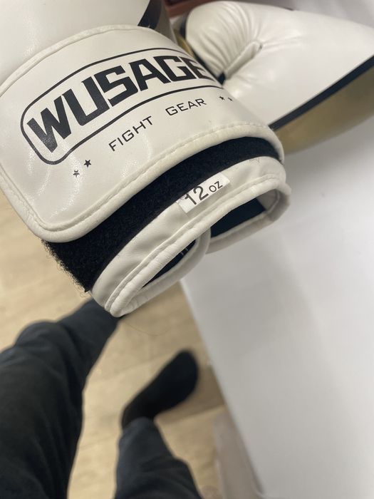 Боксерская груша и перчатки 12 унций