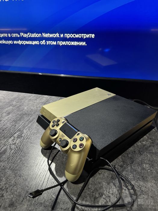 PlayStation 4 в отличном состоянии!