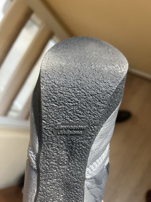 Ботуши на висок ток от естествена кожа, размер 38