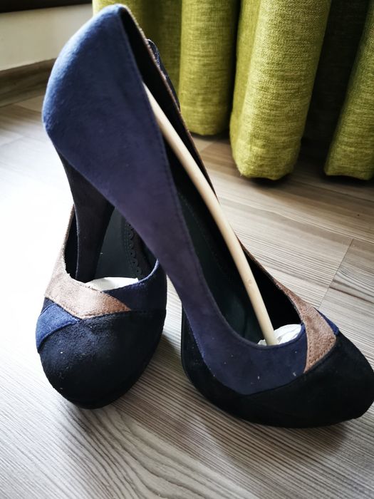 Pantofi platforma mărimea 39, noi