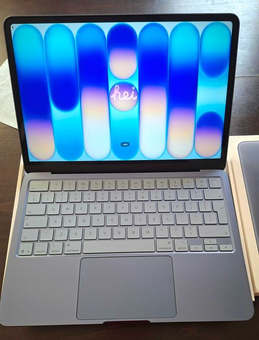 Продавам нов APPLE  Macbook NEO ( INDIGO/A18 PRO CPU/5c GPU/8GB 512 GB-ZE.