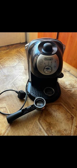 Кафе Машина DELONGHI
