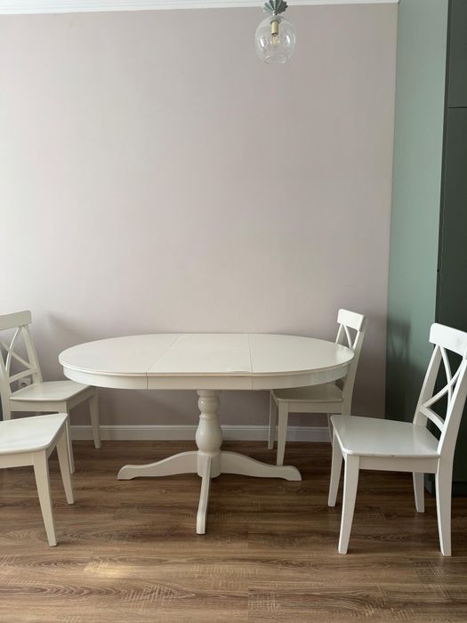 Стол обеденный и стулья 4 штуки IKEA