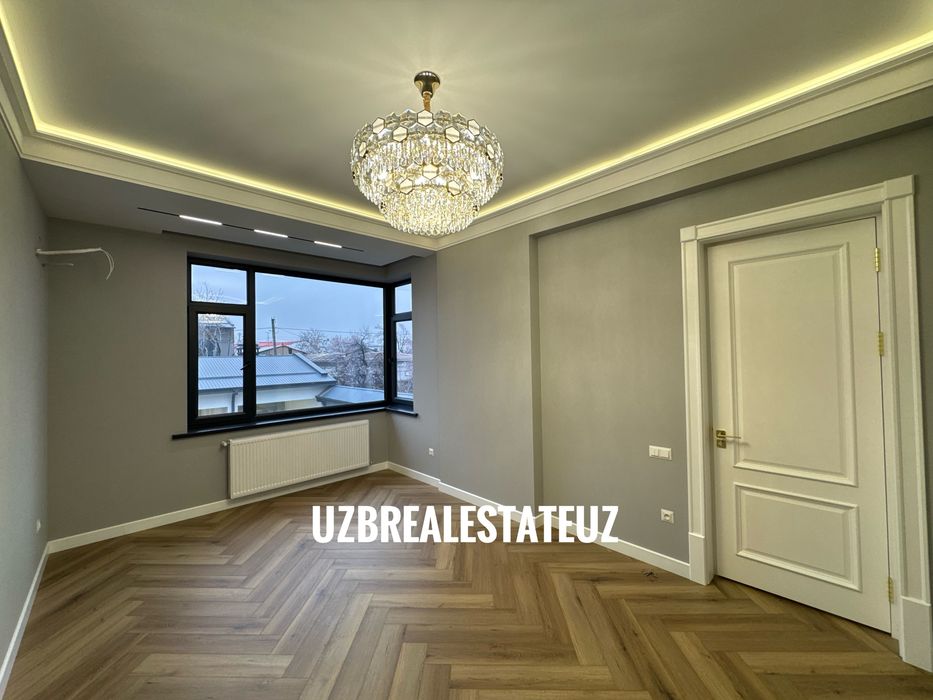 Ор-р: Беруний, Хувайдо махалла Продается Новый Евро Дом 4.соток 350м2