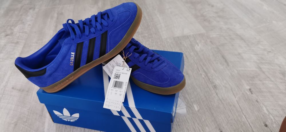 Vând adidas Gazelle noi.