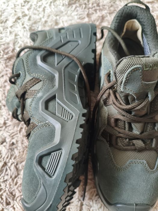 Тактические кроссовки Lowa