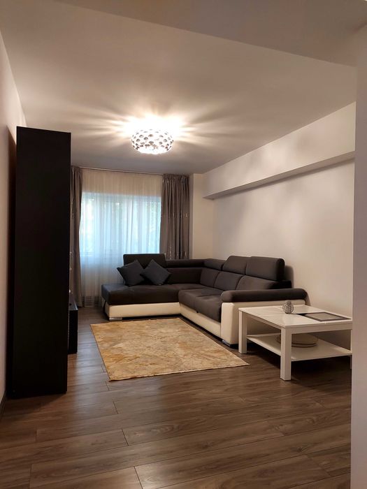 Vand apartament  4 camere