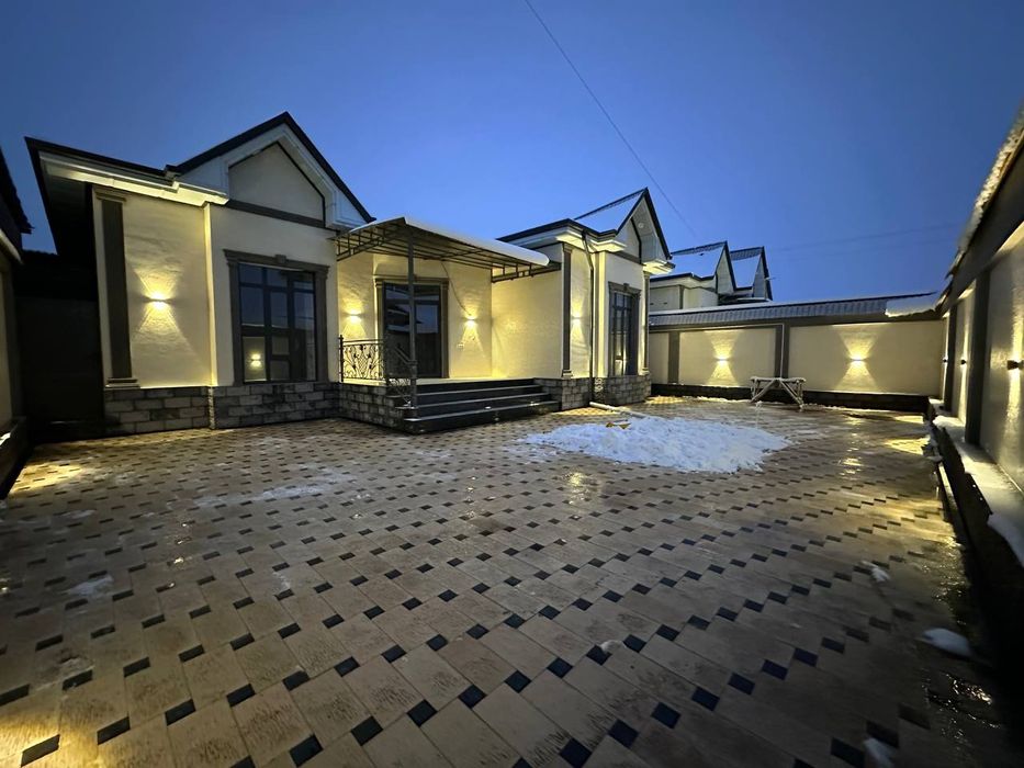 Нурафшонда Уй сотилади Янги курилган, тайёр