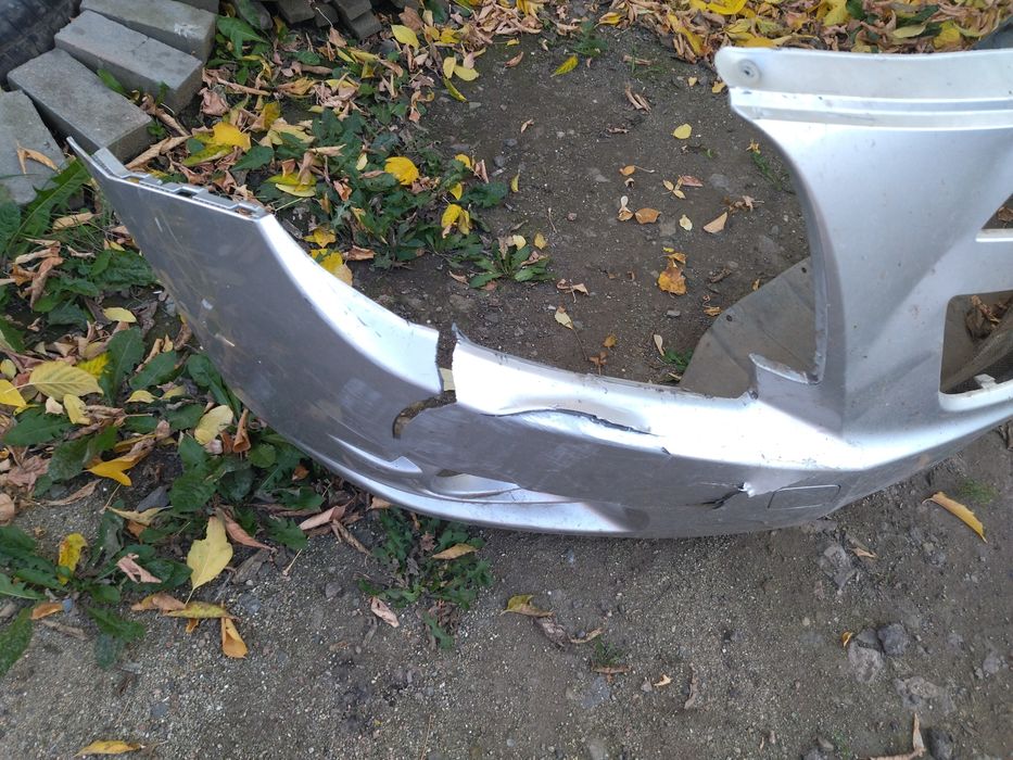 Продам бампер от Шевроле кобальт