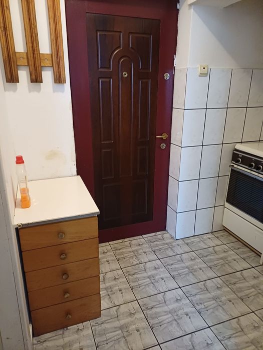 Garsonieră mobilată, parter, Str. Nicolae Bălcescu, Bistrița, 150 €