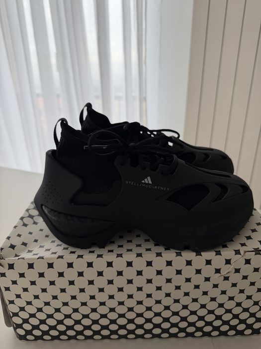 Уникални маратонки Adidas Stella McCartney