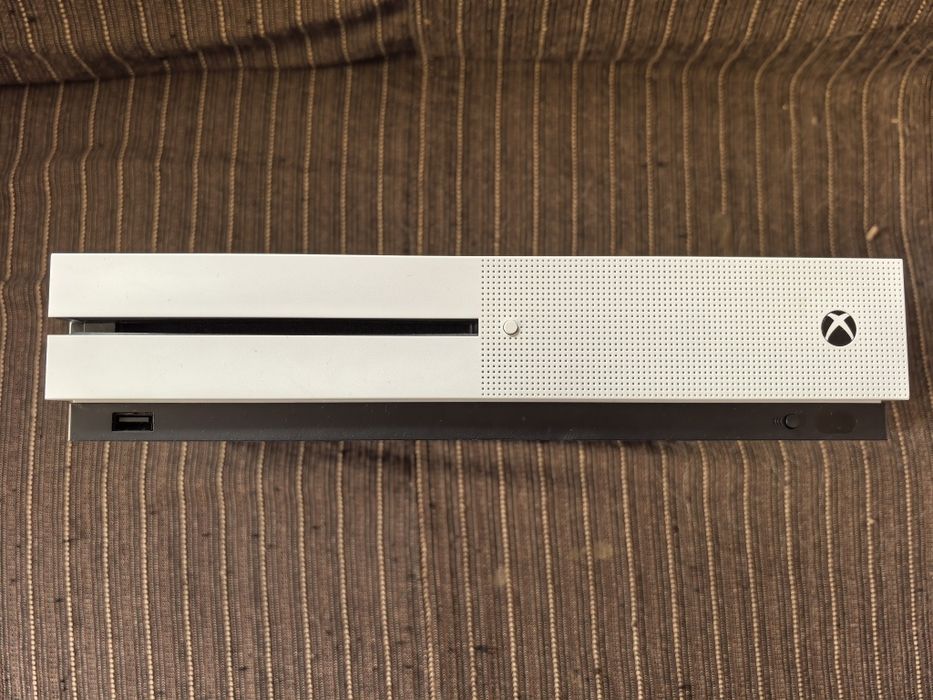 Consola xbox one s 500 gb