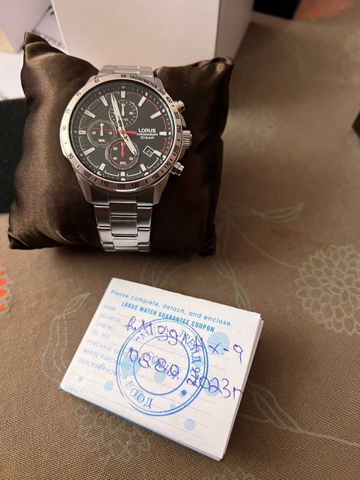 Продавам НОВ Часовник Lorus RM391HX9 с гаранция към TIMELAND