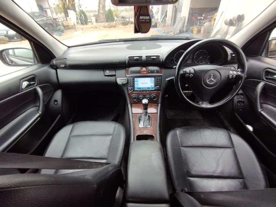 На Части Mercedes C-class W203 Facelift