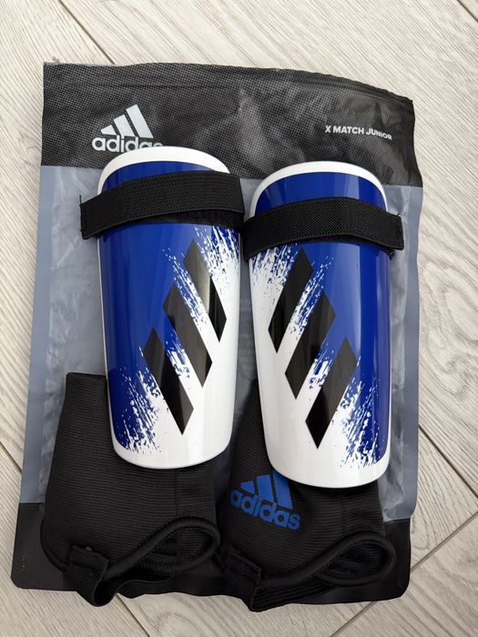 Футболни    Кори