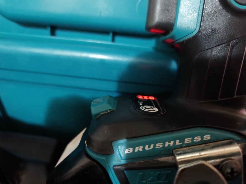 Filetanta pentru rigips Makita DFS 452 ca noua