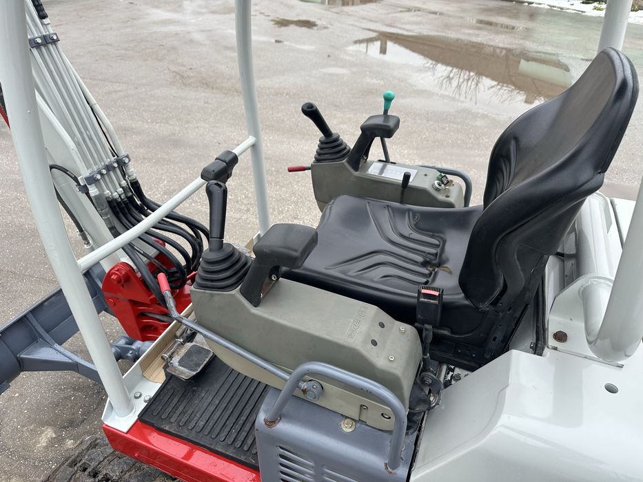 Мини Багер 1800кг.