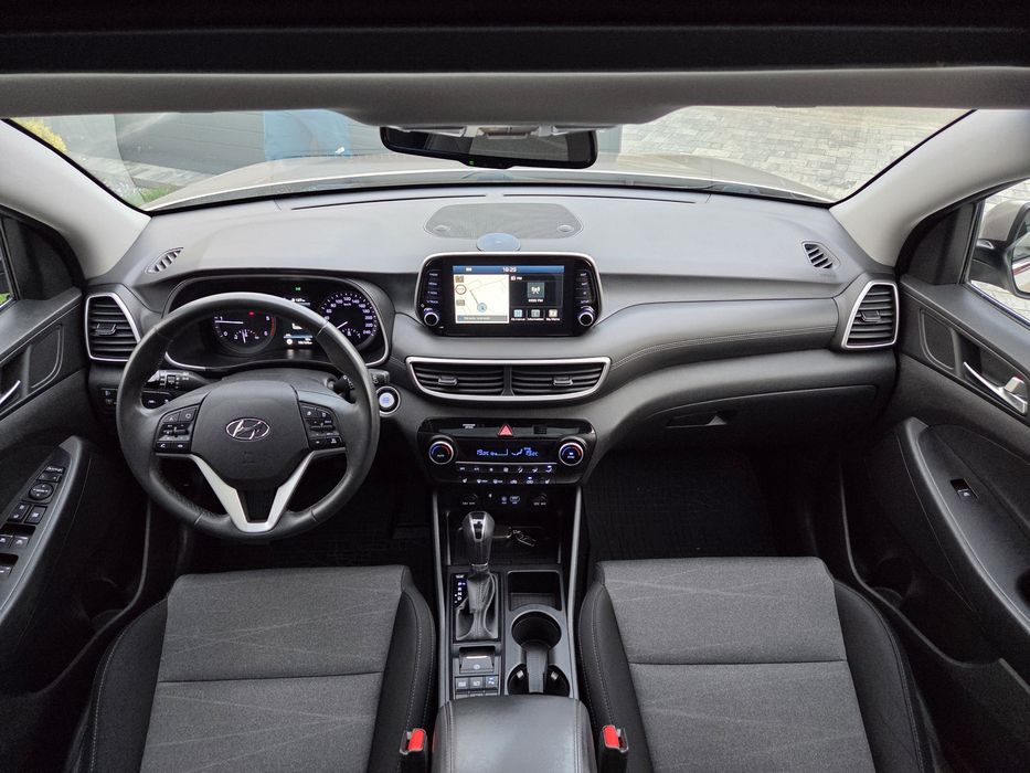 HYUNDAI TUCSON / Facelift  / 1.6 Diesel  Euro 6  / Panoramic