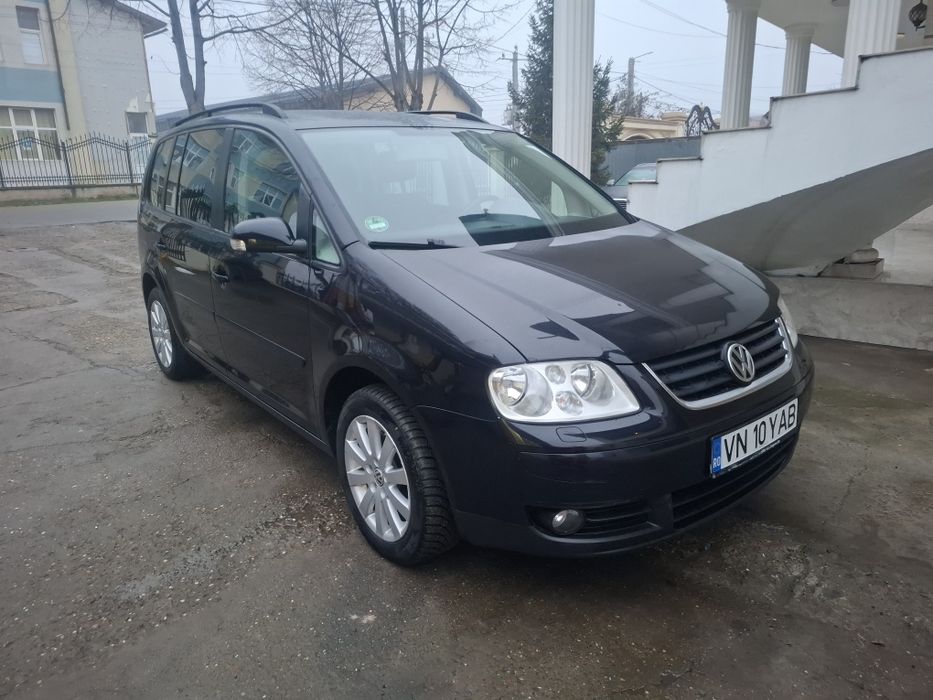 Volkswagen Touran 2.0TDi 140CP