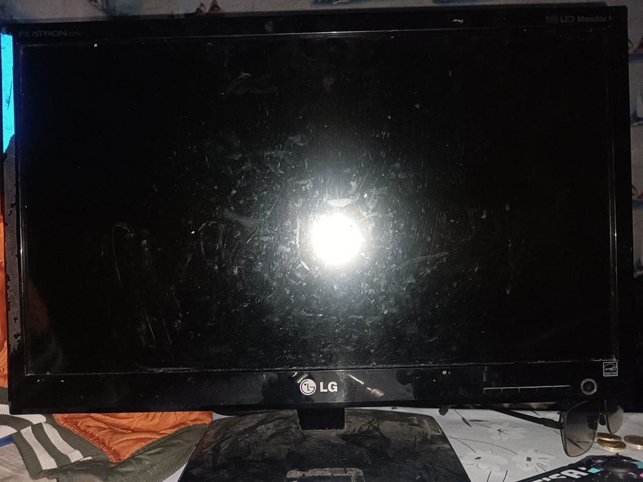 Монитор LG Full HD